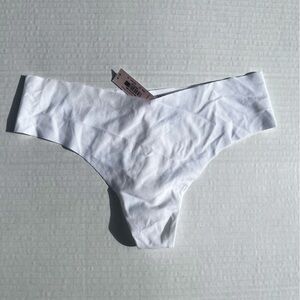 Seamless white panty